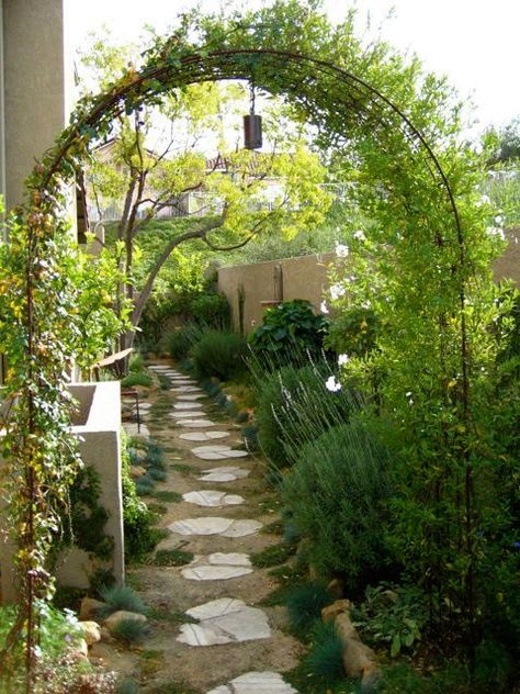 Side Gardens, Archway Design, Garden Arch Trellis, Garden Archway, Narrow Garden, Arch Trellis, Side Yard Landscaping, Side Yards, Pallet Patio