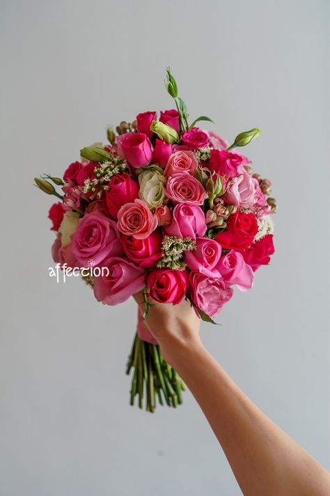 Pink And Red Prom Bouquet, Hot Pink Flower Bouquet Prom, Bouquet For Red Dress Prom, Hot Pink Prom Bouquet, Hot Pink Roses Bouquet, Hot Pink Flower Bouquet, Fuschia Bouquet, Wedding Bucket Flowers, Pink And Red Bouquet