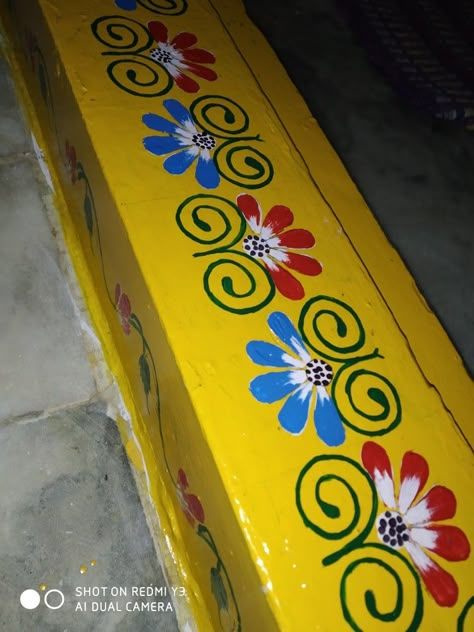 Kadapa Designs Simple, Oil Paint Rangoli Designs On Floor, Gadapa Designs Simple, Kadapa Muggu Designs, Kadapa Muggu Designs Easy, Gadapa Muggu Designs Simple, Gummam Designs, Gadapa Muggu Designs, Kadapa Designs