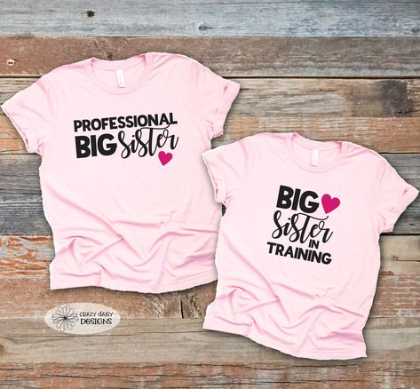 This Big Sister In Training Shirt and Professional Big Sister Shirt make a wonderful Gift for a Big Sister to be. Get the siblings involved with the baby reveal with these Pregnancy Announcement Shirts for Kids. This listing is for one shirt or onesies® only - to purchase more than one add each one separately. Colors can be changed upon request. These shirts are all made to order - design may vary slightly. Vinyl is adhered with a high temperature heat press.  Vinyl is CPSIA certified - safe for Sister In Training Announcement, Big Sister Shirts For 3, Big Sister In Training Shirt, Big Sister In Training, Big Sister Shirts, Big Sister Announcement Shirt, Big Sister To Be, Brother Ideas, Pregnancy Announcement Big Sister