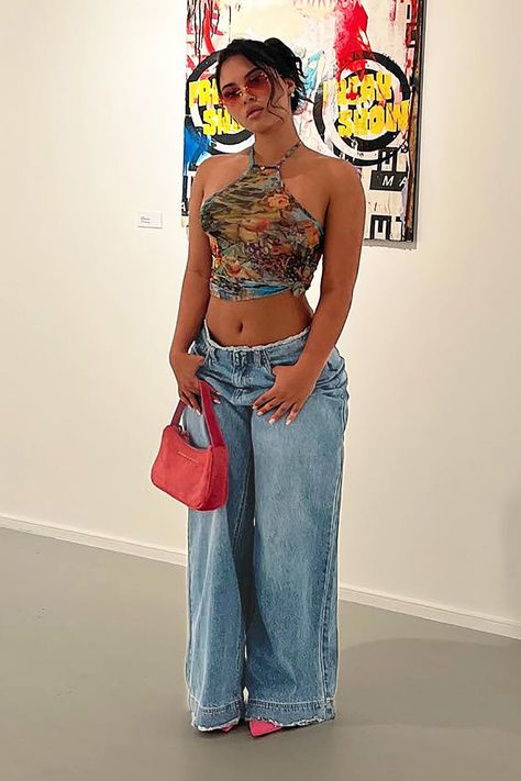 Mode Rihanna, Baggy Jean, Looks Pinterest, Earthy Outfits, Looks Street Style, Streetwear Fashion Women, Mode Inspo, Cute Simple Outfits, Mode Streetwear