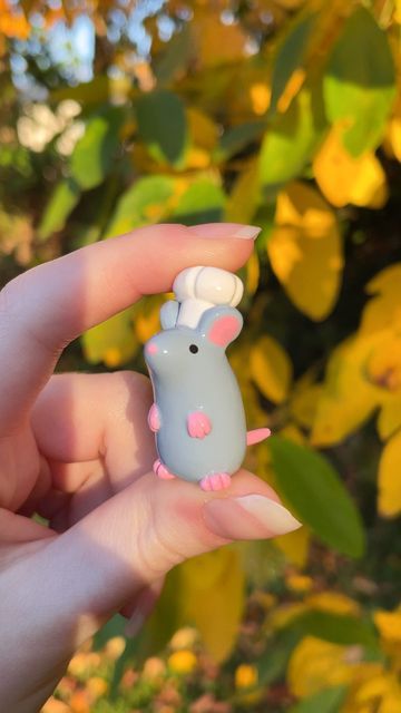 Air Dry Clay Projects Animals, Colored Clay Ideas, Mini Things To Make Out Of Clay, Cute Clay Creatures, Mini Air Dry Clay Ideas, Clay Animal Ideas, Simple Polymer Clay Ideas, Clay Monsters Cute, Clay Ideas Animals