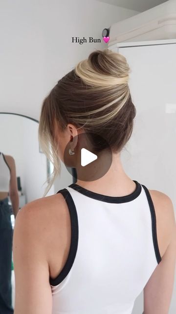 Lydia on Instagram: "💫 High Bun tutorial 💫 

Save for your next updo 🩷🩷

#hairstyle #tutorial #bunhairstyle #updohairstyles #hairreel #hairtutorial" Easy Updo High, Easy Office Hairstyles Medium Simple Updo, Hi Bun Hairstyles, Updo Hairstyles How To, Hair Styles High Bun, Fine Hair Tutorials, Hairstyle Updo Easy, French Twist Updo Tutorial, How To Do An Updo Yourself