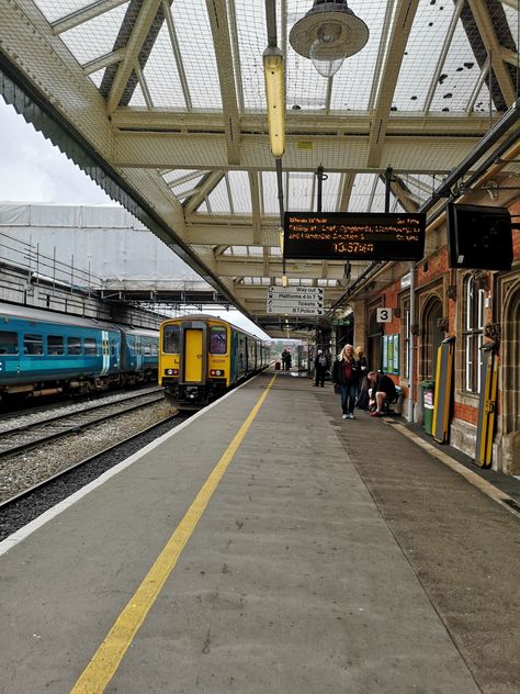 Shrewsbury train station Railway Station, Train Station, New England, England, Train, Travel