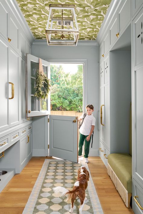 Step Inside This New England-Style Lake Highlands Home - D Magazine Mudroom Wall Ideas, A Well Dressed Home, Mudroom Inspiration, Burled Wood Table, White Trellis, Beautiful Entryways, Be Design, Fleur Design, Highland Homes