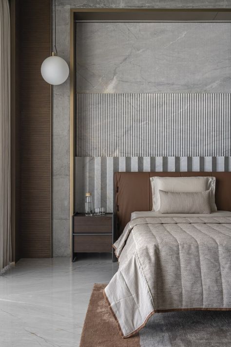 The Spaces in the Residence with Concrete Wall Forms Communicate Seamlessly | ESSTEAM Bedroom Minimalist Modern, Interior Design Articles, Bed Back Design, Minimal Bedroom, Luxe Bedroom, Modern Bedroom Interior, Flat Interior, Interior Concept, Luxury Homes Interior