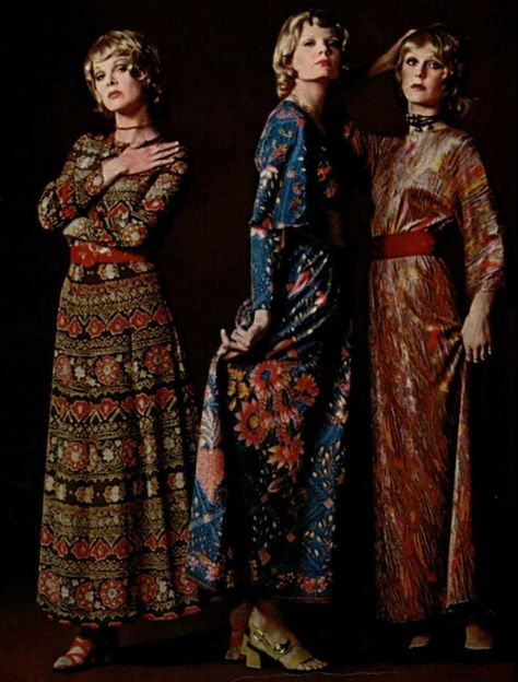 1971's fashion | Meanredz | Flickr 60s Medieval, 1971 Fashion, Medieval Revival, Vintage Fashion 70s, 1970s Looks, Decades Of Fashion, Frock And Frill, Fashion 70s, Dress Models