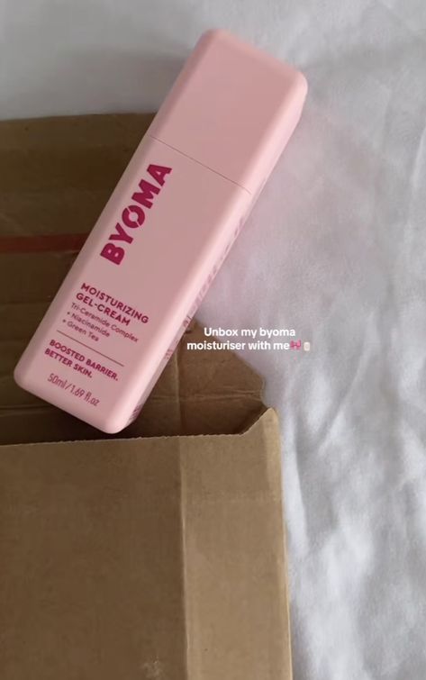 Byoma Skincare Aesthetic, Byoma Moisturizing Gel Cream, Byoma Moisturizing, Wishlist Idea, Byoma Skincare, Girl Skincare, Milk Moisturizer, Skincare Brands, Lightweight Moisturizer