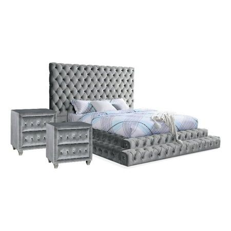 Romantic vibes and dramatic elements complete this glam gray bedroom set, featuring soft flannelette fabric with button tufting that covers practically every surface. The fabulous step up platform bed lends low-profile seating at the base contrasted by a tall, oversized headboard. The pair of nightstands in this collection provide an elegant, timeless appeal with their sparkling crystal-like buttons and knobs and curvy Cabriole-style legs. Features: Includes: One (1) King Bed and Two (2) Nightst Glam Grey Bedroom, Gray Bedroom Set, Glam Bedroom Set, King Size Bed Master Bedrooms, Bed Frame Fabric, Bedroom Theme Ideas, Oversized Headboard, Queen Bed Frame With Headboard, Grey Bedroom Set