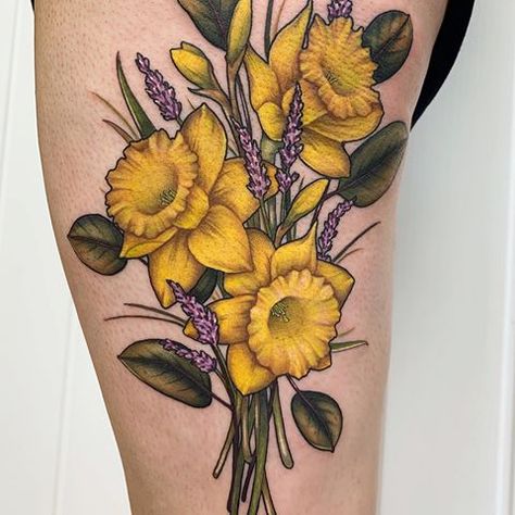 Daffodil Flower Tattoos, Narcissus Flower Tattoos, Gladiolus Tattoo, Tato Tradisional, Tato Dengan Makna, Daffodil Tattoo, Flower Tattoo Meanings, Birth Flower Tattoos, Tattoo Design Book