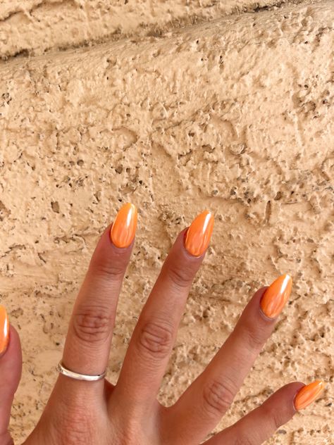 Spring Nails 2024 Orange, Orange Hailey Bieber Nails, Tangerine Chrome Nails, Orange Chrome Almond Nails, Pastel Orange Chrome Nails, Orange Dreamsicle Nails, White Nails Round Shape, Orange With Chrome Nails, Orange Glazed Nails