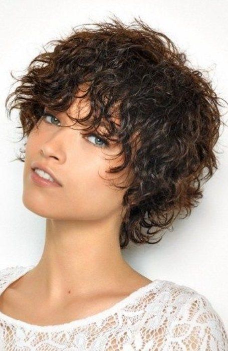 60 Best Shag Haircuts & Hairstyles for Short, Medium, Long Hair Short Curly Hairstyles For Women, Brown Curly Hair, Short Shag Hairstyles, Short Curly Haircuts, Short Curls, Shag Hairstyles, Hair 2018, Haircuts For Curly Hair, Hair Styles 2017