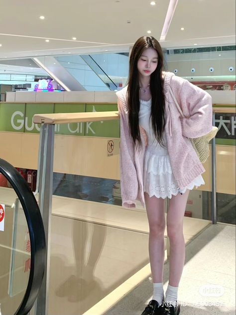 Wonyoung Outfits Aesthetic, Kawaii Soft Outfits, Cute Pink Outfits Aesthetic Korean, Coquette Outfit Girl, Soft Pink Outfit Korean, Y2k Outfits Coquette, Pinkcore Aesthetic Outfit, Outfit Ideas Wonyoungism, Wonyoungism Aesthetic Outfits