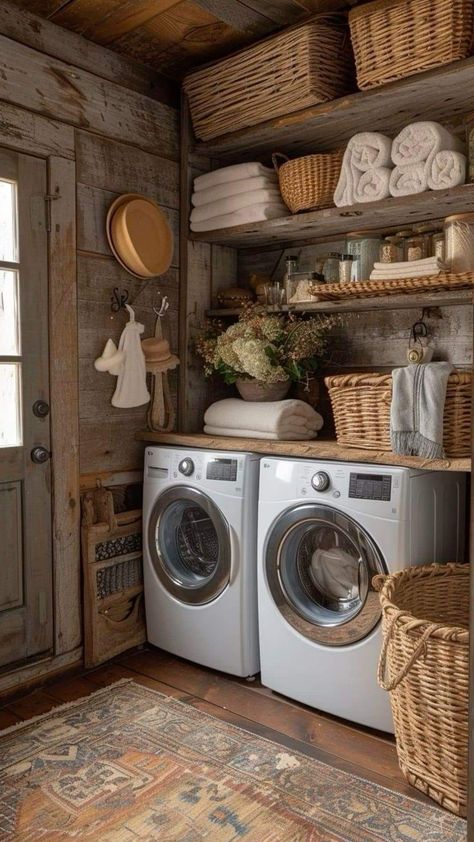 Country Laundry Rooms, Rustic Laundry Rooms, Beach Backpack, Farmhouse Small, Dream Laundry Room, Laundry Room Renovation, Desain Furnitur Modern, Dream Life House, Laundry Room Inspiration