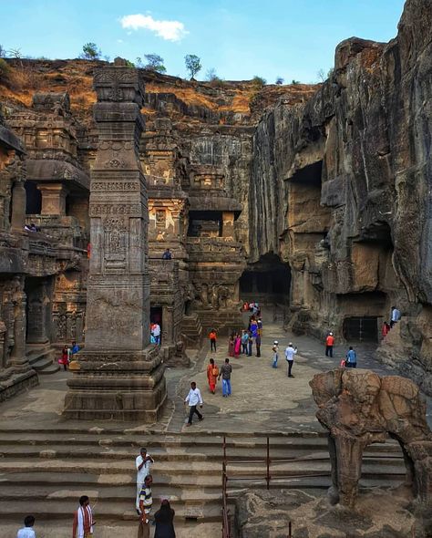 🕉 Wandering Himalayans 🕉 on Instagram: “Ellora Caves | Maharashtra . . Pic credits -@moddyz_archive . . For feature 👇  Use #w_himalayans . . . . . . #elloracaves #aurangabad…” Caves In India, Ajanta Ellora, Ellora Caves, Temple India, Indian Temple Architecture, Ancient Indian Architecture, Temple Architecture, Indian Architecture, Ancient India