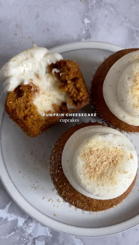 Indulge in the ultimate fall treat with these decadent pumpkin cheesecake cupcakes. Perfectly blending the creamy richness of cheesecake with the warm, spiced flavors of pumpkin, these cupcakes are a must-try for any dessert lover. Ideal for cozy gatherings or a sweet personal indulgence, each bite offers a delightful taste of autumn. Elevate your baking game and impress your friends and family with these irresistible cupcakes that capture the essence of the season. Harvest Cupcakes, Pumpkin Cheesecake Cupcakes, Aesthetic Thanksgiving, Cheesecake Cupcake, Fall Baking Recipes, Cheesecake Cupcakes, Fall Cooking, Spiced Pumpkin, Easy Baking Recipes Desserts