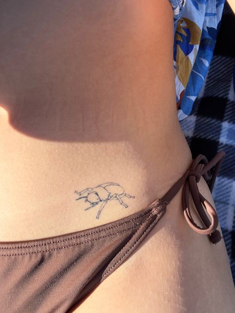 Small Beetle Tattoo, Beetles Tattoo, Hipbone Tattoo, Beetle Tattoo Design, Tattoo Beetle, Beetle Tattoos, Tattoo Best Friends, Metamorphosis Tattoo, Neck Tattoo Women