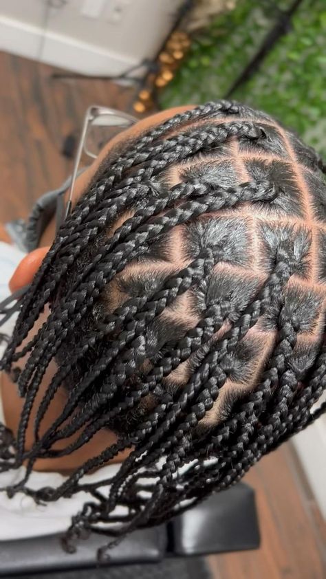 Men Plaits, Plaits Hairstyles Black, Braids Hairstyles Box Braids, Individual Braids Hairstyles, Boy Box Braids, Pinterest Men, Box Braids Men, Black Boy Hairstyles, Cornrow Braids Men