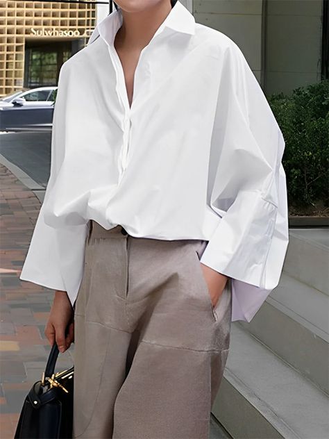 Long Sleeve Loose Blouse, White Collared Blouse, Korean Fashion Black, White Long Sleeves, The Office Shirts, Cropped Shirt, Black And White Blouse, Simple Shirts, Collars For Women