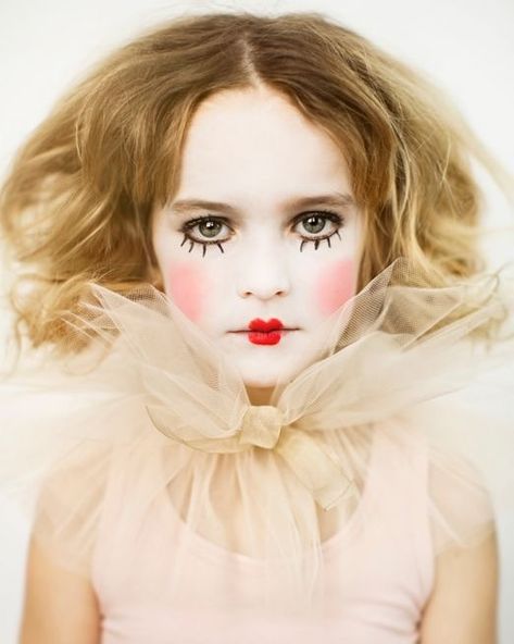 Circus Inspired Outfit, Clown Face Makeup, Karneval Diy, Circus Makeup, Mime Makeup, Clown Halloween Costumes, Clown Halloween, Hallowen Costume, Vintage Clown