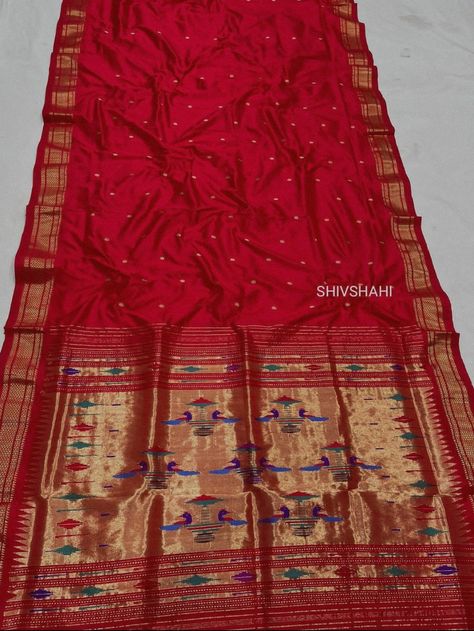 https://wa.me/message/JYY7ACHDVRFHM1 Bridal Luggage, Yeola Paithani, Mail Id, Saree Kanchipuram, Silk Saree Kanchipuram, Indian Home Interior, Fancy Sarees Party Wear, Facebook Account, Saree Blouse Designs Latest