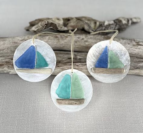 Beach Christmas Ornament Seaglass Ornament Seaglass Tree - Etsy Seaglass Christmas Trees, Sea Glass Sailboat, Sea Glass Ornaments Christmas, Seaglass Ornaments Diy, Beach Glass Ornaments, Sea Glass Animals, Seaglass Christmas Ornaments, Sea Glass Ornaments Diy, Beach Ornaments Diy