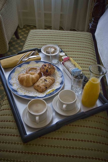 Breakfast in bed. One of my most favorite things to partake in. I love breakfast, the more unusual the better. Big Recipes, Tea Breakfast, Brunch Bread, Breakfast Tray, What's For Breakfast, Breakfast Of Champions, The Breakfast Club, Veg Recipes, Breakfast In Bed