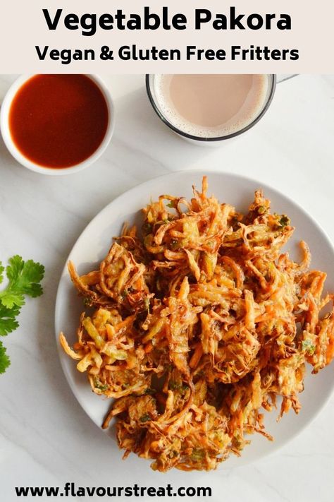 Pakoras Recipe, Street Recipes, Vegetable Pakora, Eat Cheap, Vegetable Fritters, Vegan Recepies, Pakora Recipe, Vegan Starters, Snacks Appetizers