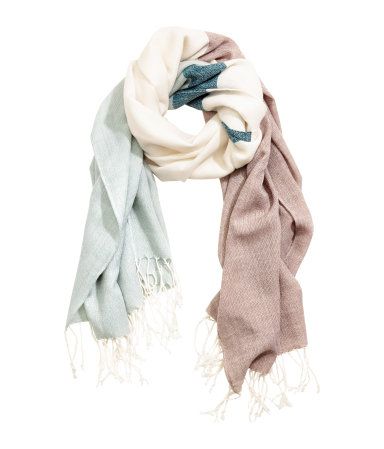 Woven Scarves, Fall Scarves, Mens Scarves, Abayas Fashion, Fall Design, Quality Clothing, Womens Scarves, H&m, Work Outfit