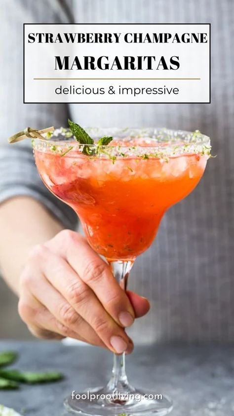 Strawberry Champagne Margarita in a glass. Champagne Margarita Recipe, Mexican Cocktail, Champagne Margaritas, Easy Spring Recipes, Fun Party Drinks, Spring Salad Recipes, Strawberry Margarita, Strawberry Champagne, Easy Drink Recipes