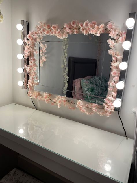 Ikea dressing table with flowers #ikea #ikeadressingtable #flowers #mirror #dressingtable #cute #bedroominspo #flowers Dressing Table Inspo, Flower Vanity, Ikea Dressing Table, Ikea Dressing, Table With Flowers, Flowers Mirror, Mirror With Flowers, Decorate My Room, Flower Mirror