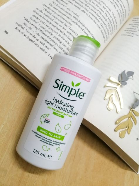 Skincare Simple Hydrating Light Moisturizer, Simple Face Wash Products, Simple Moisturizer, Cosmetic Photography, Skincare Moisturizer, Amber Eyes, Products Photography, Light Moisturizer, Essence Cosmetics