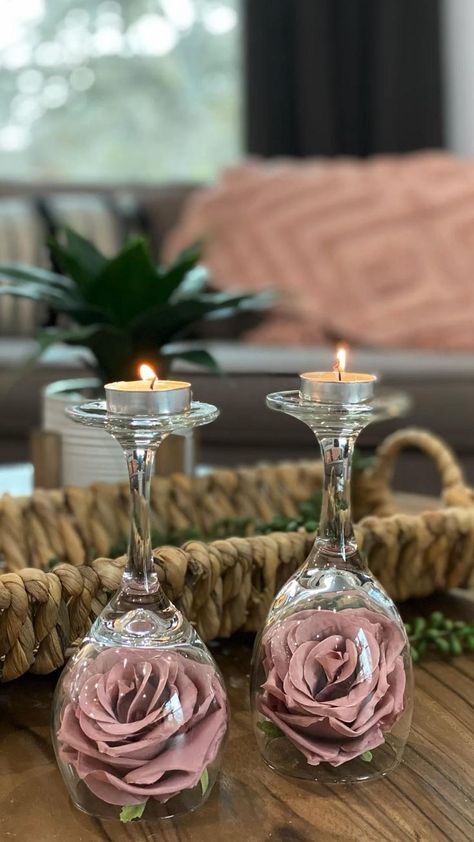 Candles romantic | Diy wedding decorations, Wedding centerpieces diy, Wedding centerpieces Candles Romantic, Tafel Decor, Romantic Candles, Wedding Centerpieces Diy, Diy Centerpieces, Candy Land Christmas, Things I Love, Wedding Cake Designs, Wedding Deco