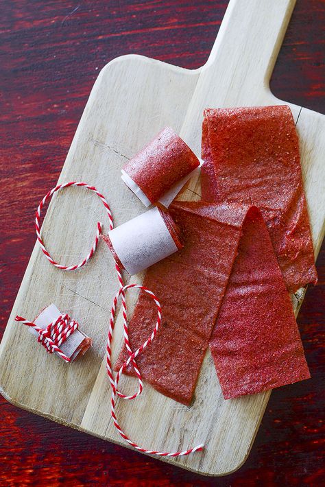 STRAWBERRY FRUIT STRIPS~ Super Delicious! | The Salty Pot | Diy Fruit Strips, Pumpkin Granola Bars, Fruit Strips, Homemade Trail Mix, Healthy Eating Snacks, Portable Snacks, Fruit Leather, Fruit Roll Ups, Hidden Veggies