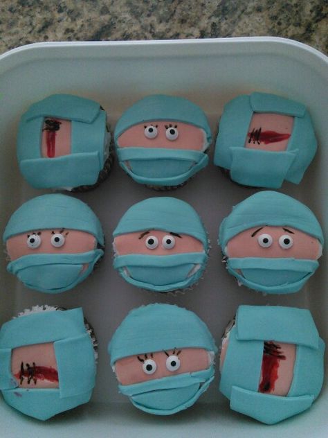 Surgical Tech cupcakes Surgery Party, Vet Party, Surgical Technologist Week, Medical School Graduation Party Ideas, Surgery Tech, Surgery Nurse, Dancer Cake, Medical Party, Surg Tech