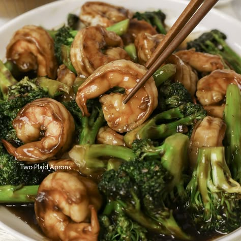 Shrimp and Broccoli Shrimp And Broccoli Stir Fry Chinese, Shrimp N Broccoli, Wok Shrimp Recipes, Shrimp Broccoli And Rice, Honey Shrimp And Broccoli, Shrimp And Broccoli Healthy, Broccoli And Shrimp Recipes, Shrimp And Veggies Recipes, Prawn Meals