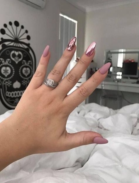 Rose gold nails Unghie Sfumate, Rose Gold Nails, Nagel Inspo, Chrome Nails, Gold Nails, Gorgeous Nails, Love Nails, Acrylic Nail Designs, Nude Nails