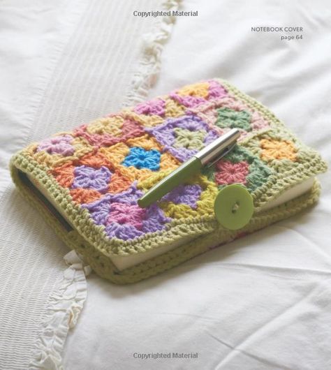 Book Cover Design Ideas, Cover Design Ideas, Crochet Book Cover, Crochet Book, Kawaii Crochet, Trendy Crochet, Fun Crochet Projects, Crochet Books, Diy Crochet Projects