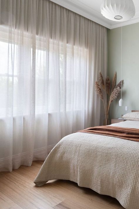 Sheer Curtains Bedroom, White Curtains Living Room, White Curtains Bedroom, Sheers Curtains Living Room, Floor To Ceiling Curtains, Small Bedroom Designs, Bathroom Curtain, Curtains Living, Curtain Ideas