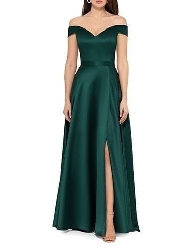 Vestidos Color Verde Esmeralda, Simple Elegant Wedding Dress, Style Année 90, Evening Dress Patterns, Long Green Dress, Dinner Dress Classy, Classy Prom Dresses, Modest Dresses Casual, Pretty Prom Dresses