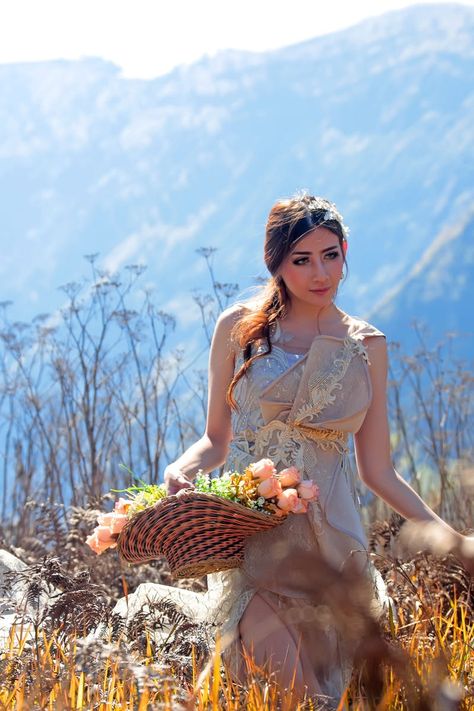 Holding A Basket Reference, Holding Basket Pose, Woman Holding Basket, Photo Of Woman, People Reference, Outdoor Portrait Photography, Portrait References, 100 Heads, Basket Of Flowers