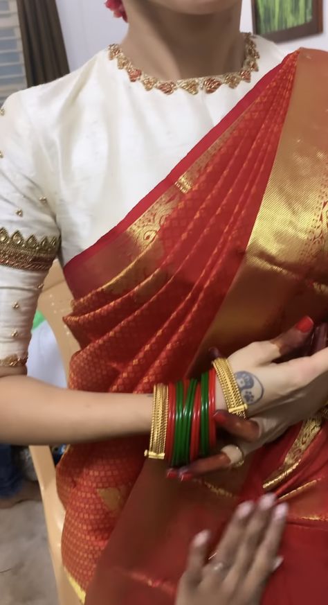 Red Pattu Saree With Contrast Blouse, Gold Saree With Red Blouse, Red Saree Blouse Color Combinations, Red Saree Contrast Blouse, Saree Jacket Designs, Latest Blouse Designs, Best Blouse Designs, Saree Blouse Neck Designs, Latest Model Blouse Designs