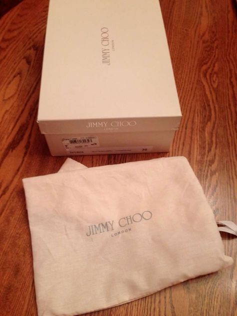 Jimmy Choo Packaging - Box & Shoe Bag Shoe Box Design, Luxury Brand Packaging, Luxury Packaging Design, Luxury Packaging, Luxury Boxes, Brand Packaging, Box Design, Shoe Box, Box Packaging