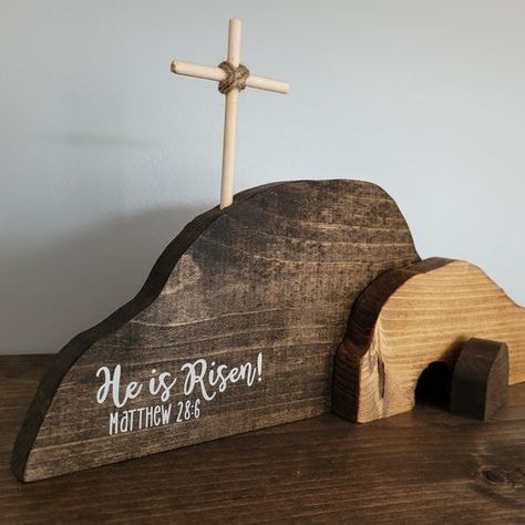 Christian Easter Decor Ideas Diy, Easter Decor Christian, Diy Easter Decorations Christian, Easter Christian Decor, Christian Wood Crafts, Lent Decorations For Home, Diy Easter Tomb, Easter At Church, Christian Easter Decor Ideas