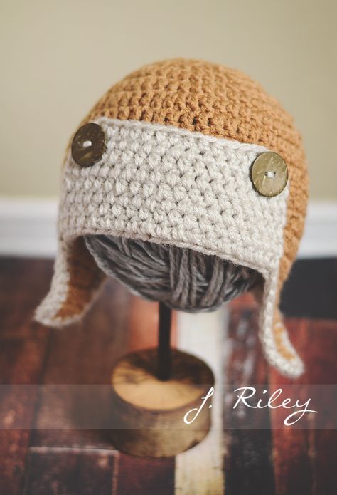 Crochet aviator inspiration. Aviator Hat Crochet, Moose Hat, Aviator Hat, Learn Crafts, Hat Crochet, Yarn Projects, Learn To Crochet, Hat Pattern, Crochet Ideas