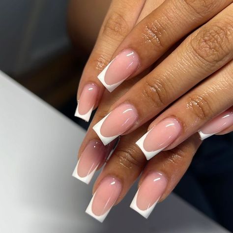 Gel X Square French Tip, White Tipped Acrylic Nails, White Tips Nails Acrylic, Plain Nails French Tip, White French Tip Styles, French Outline Nails Square, Natural Medium Length Nails, Short Acrylic Nails French Tip White, White French Tips Designs