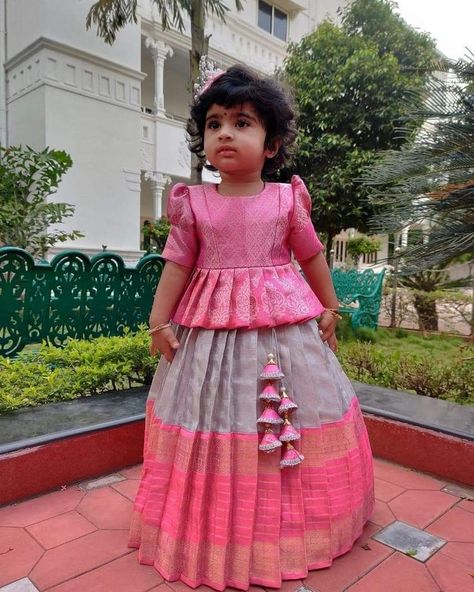 Pattu Pavadai Designs, Indian Dresses For Kids, Kids Party Wear Dresses, Kids Dress Collection, Kids Blouse Designs, Kids Frocks Design