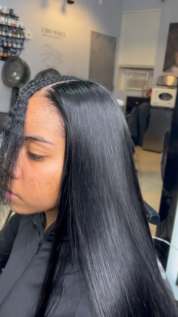 🗽NYC Fav #Hairstylist ✂️ on Instagram: "Trust The Process 🫶🏽 Installing A Middle Part Leave Out 💕 Perfection Is Key 🙃💕• October Bookings For #NewYork Are Available 💕 • Link In Bio To #book Now 🔥 #hairstyles #girls #ny #nyfw #hair #sidepart #leave #out #natural #styles #naturalhair #book #now #link #in #bio" Middle Part Hairstyles Leave Out, Leave Out Middle Part, Flat Sew In, Sew In With Leave Out Middle Part, Straight Leave Out, Leave Out Braids, Middle Part Leave Out Sew Ins, Middle Part Sew In With Leave Out Straight, Sew In Leave Out Middle Part