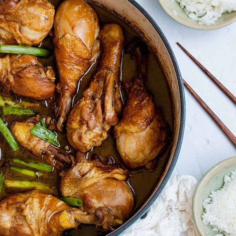 Chinese Braised Chicken, Braised Chicken Recipes, Recipes With Soy Sauce, Chicken Breast Crockpot Recipes, Chicken Sauce Recipes, Soy Sauce Chicken, Chicken Shawarma Recipe, Braised Chicken Thighs, Crockpot Chicken Breast