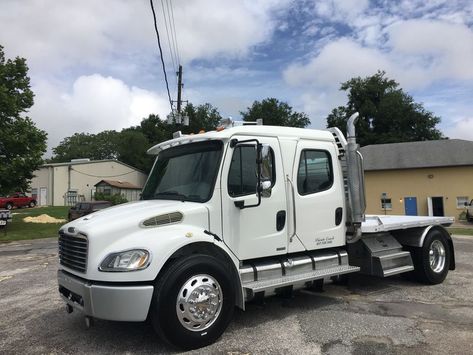 Truck Camper Shells, Jeep Pickup Truck, Work Trucks, Truck Flatbeds, Camper Shells, Freightliner Trucks, Dually Trucks, Medium Duty Trucks, Jeep Pickup